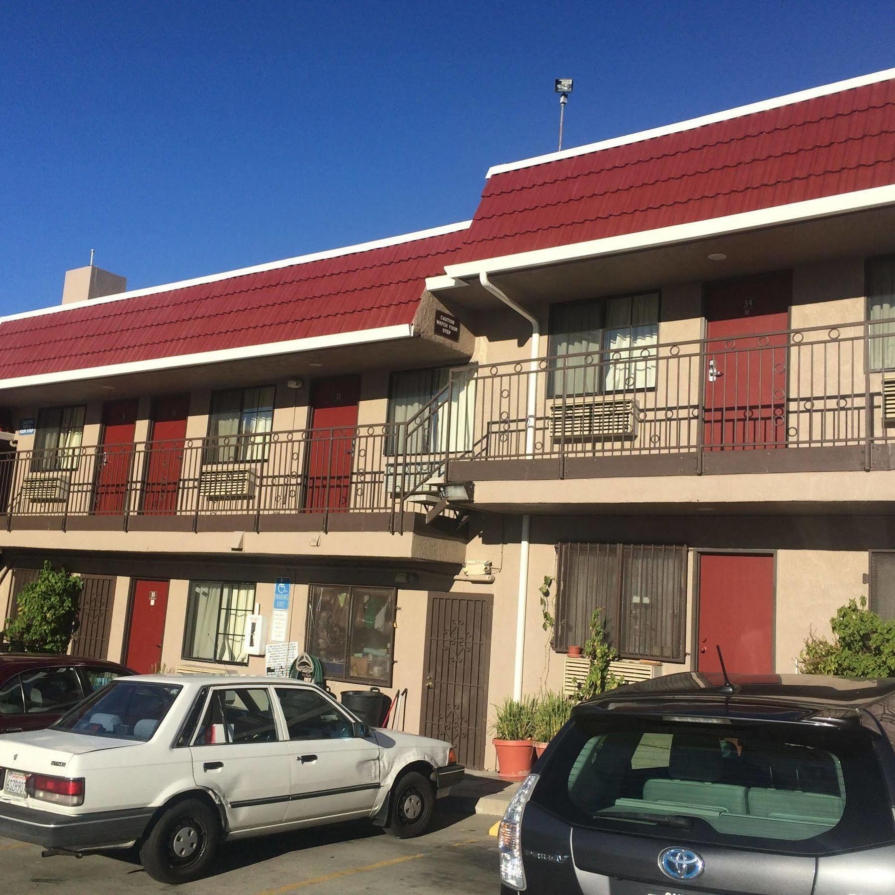 Crown Lodge Motel Оакланд Экстерьер фото